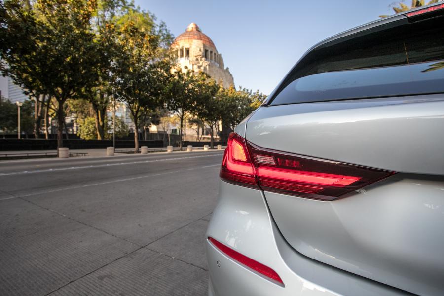 Детали экстерьера BMW 118i Sportline (F40) 2019 года  (MX) (фото 13 из 31)